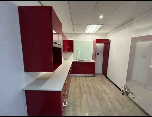 1,066M² OFFICE TO LET IN SANDTON CENTRAL